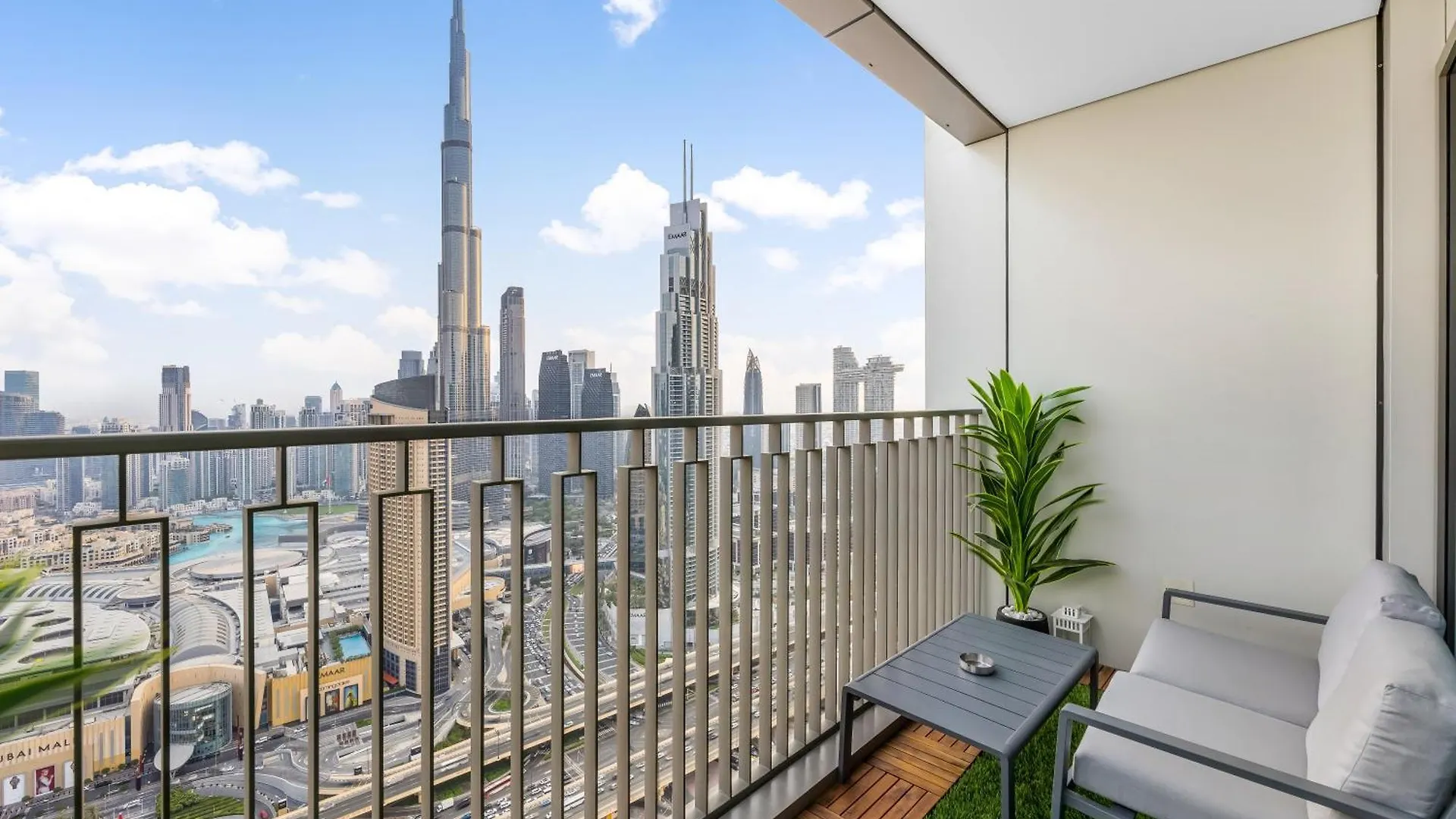 Apartment Durrani Homes - Majestic 4Br At Downtown Views With Full Burjkhalifa View Dubai Vereinigte Arabische Emirate